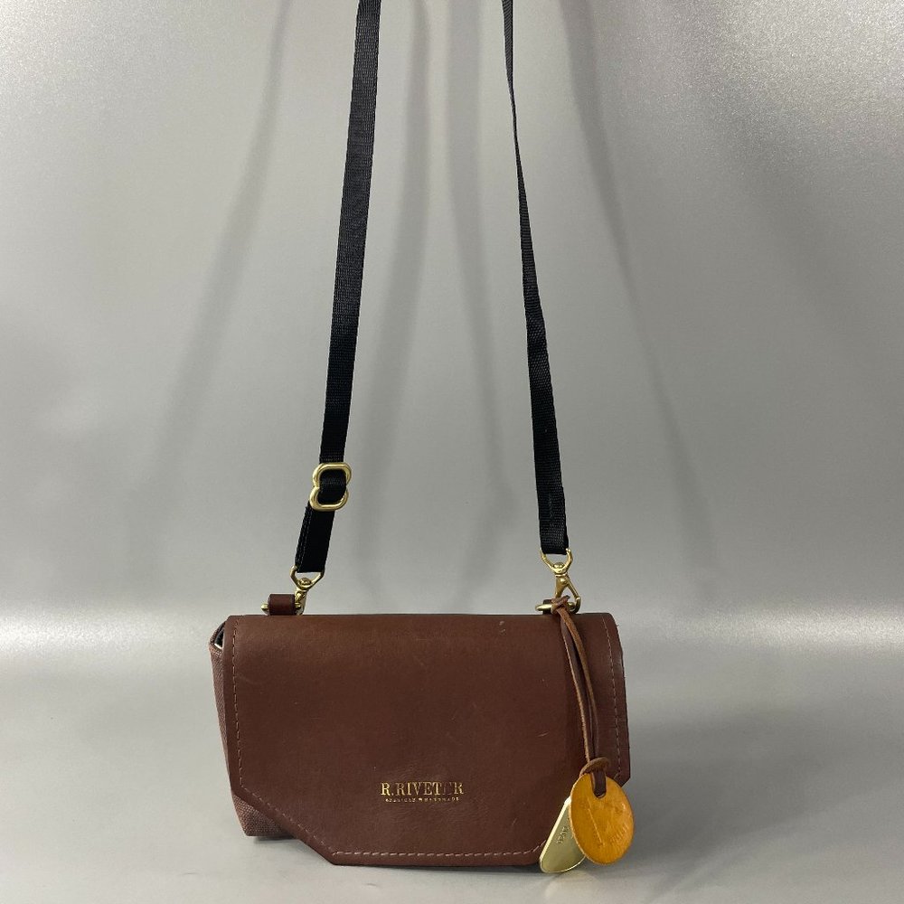 R. RIVETER PATTON | SIGNATURE FATIGUE BROWN LEATHER CROSSBODY HANDBAG